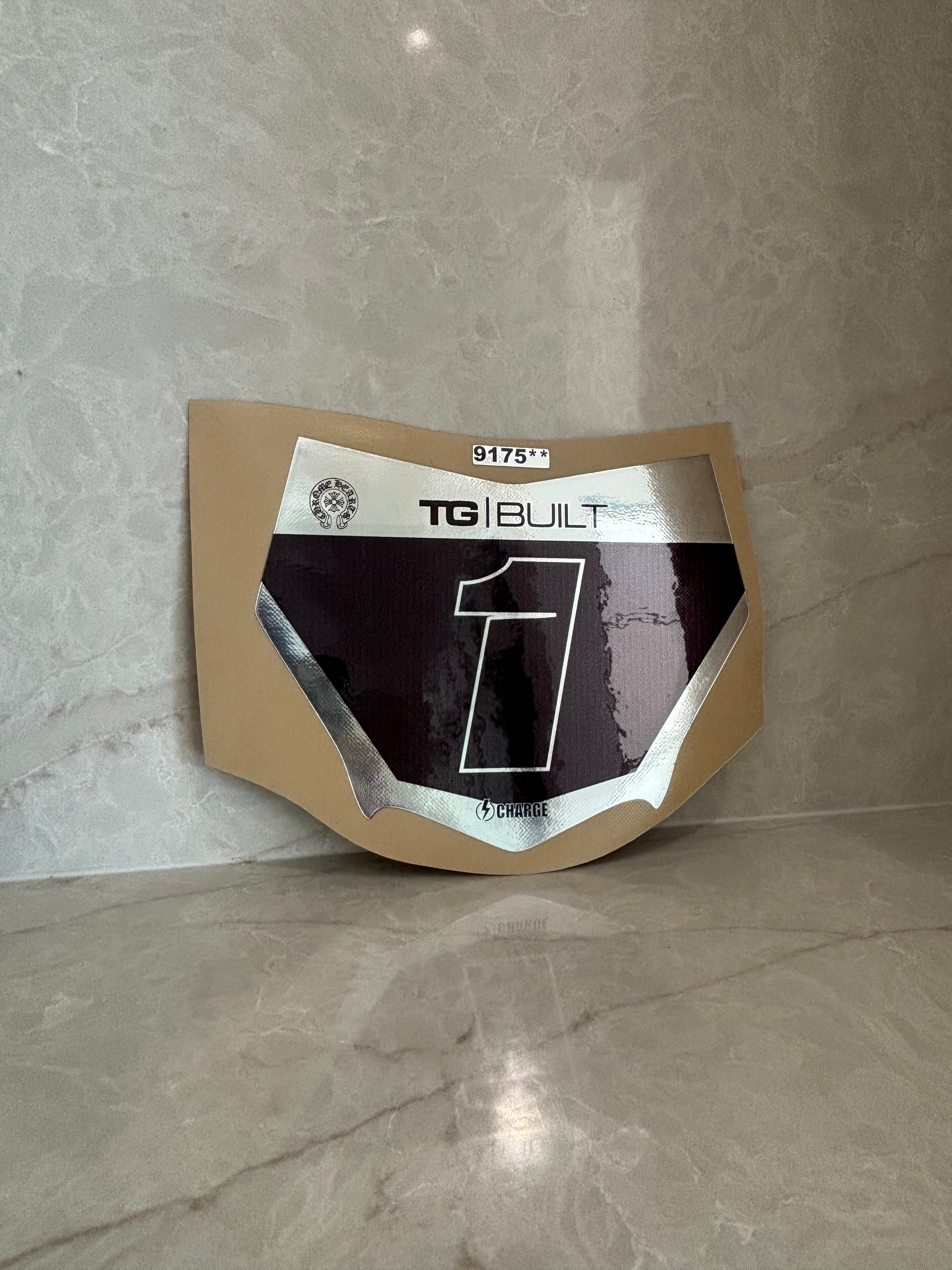 Motocutz plate decal (Chrome)