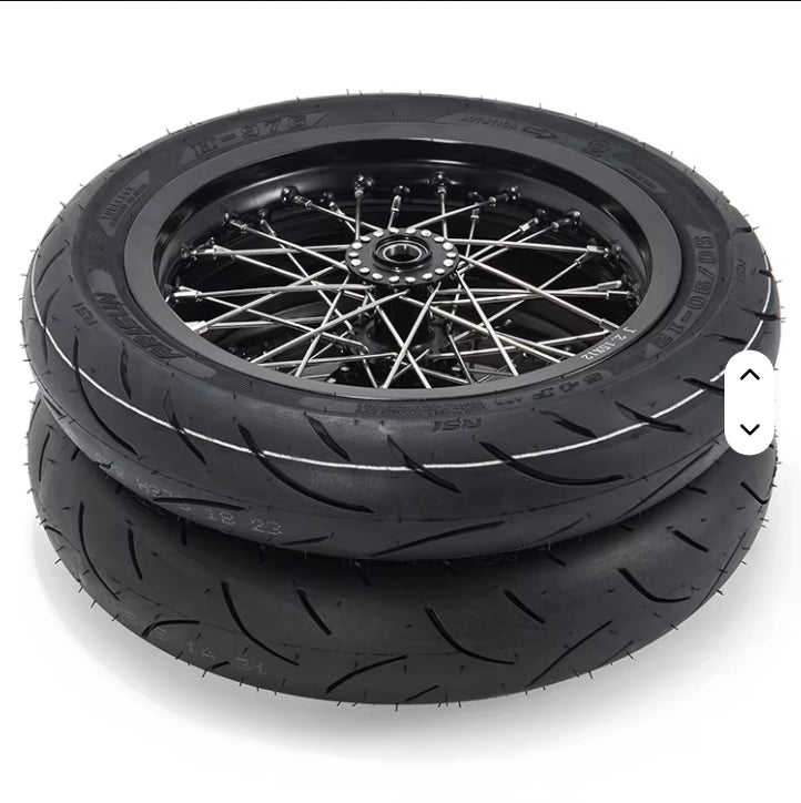 Tuttio Super-Moto Wheel Set